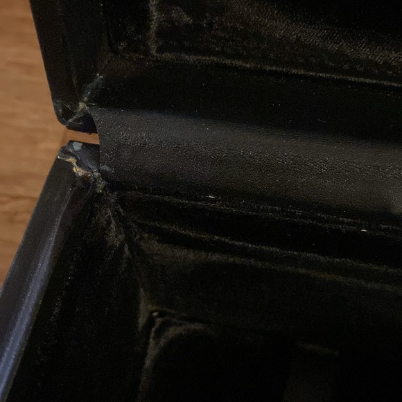 Gucci Jewelery and Watch Travel Suitcase with Diamond Pattern Cover Bag - Picture 5 of 15